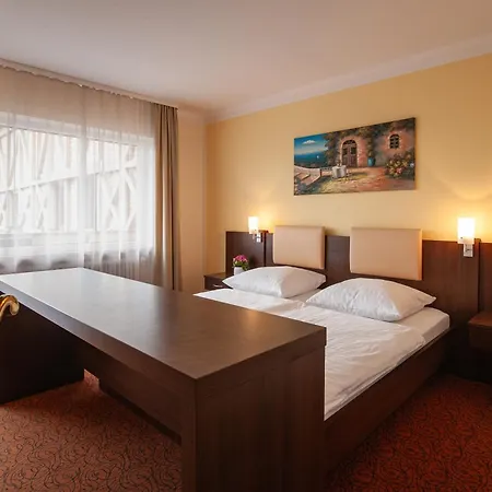 Luca (adults Only) 3*