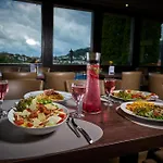 Luca (adults Only) Otel 3*