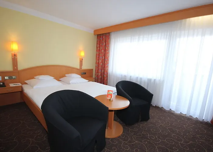 Luca (adults Only) 3*